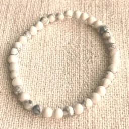 White Howlite - 4mm - Image 8